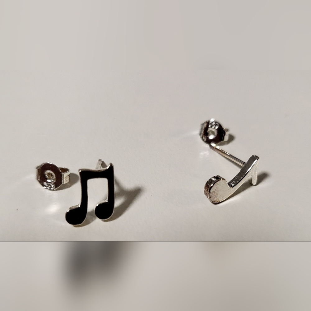 Ear buds - brand new